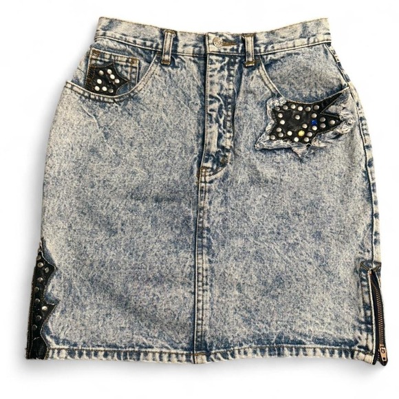 American Vintage Pants - Vintage American Dakota Blue denim skirt with studded details